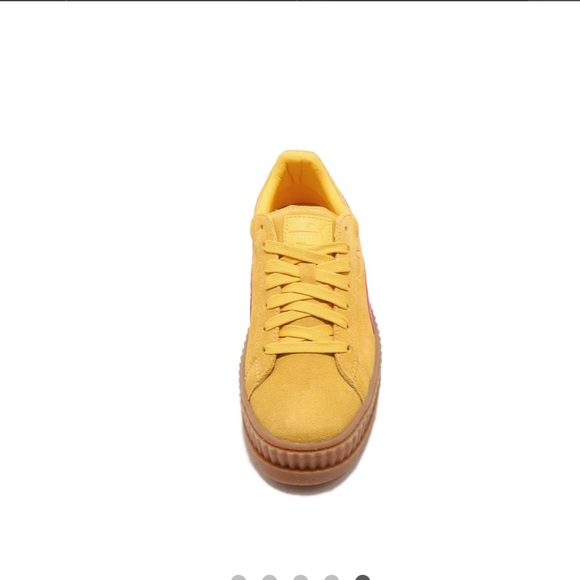 Puma X Fenty By Rihanna Cleated
Creeper Lace Up Suede Yellow Sz 9.5 - Picture 6 of 16